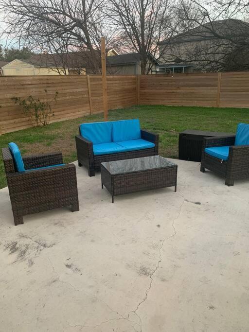 San Antonio Comfort 4 Bedroom 3 Bath Home 5 Mins From Sea World Exterior photo